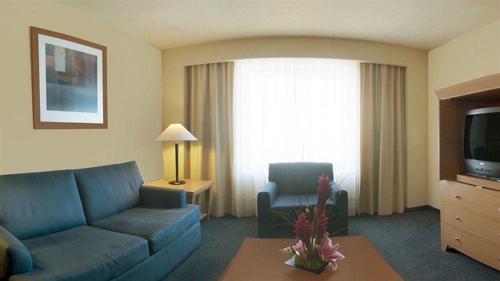 Fiesta Inn Cuautitlan Cuautitlán Izcalli Exteriör bild