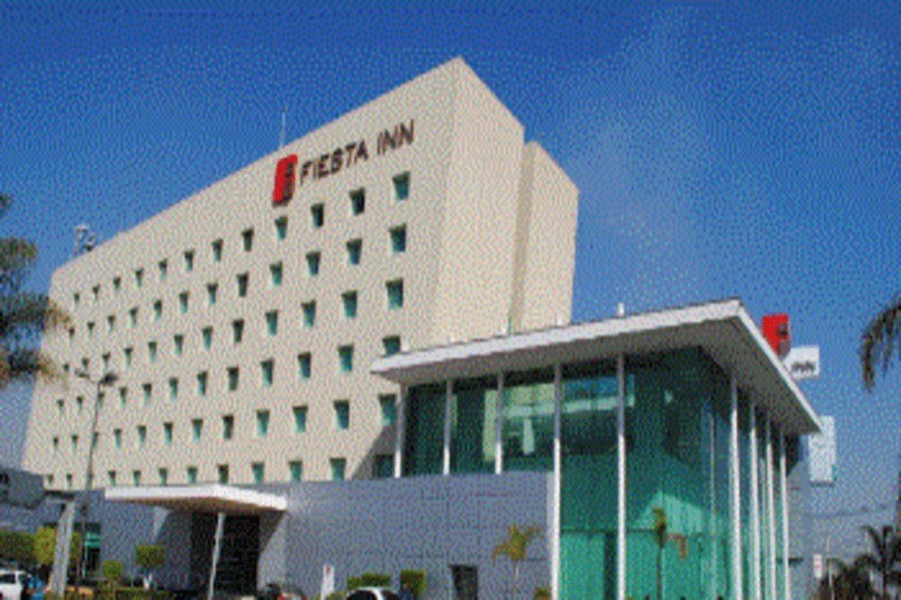 Fiesta Inn Cuautitlan Cuautitlán Izcalli Exteriör bild