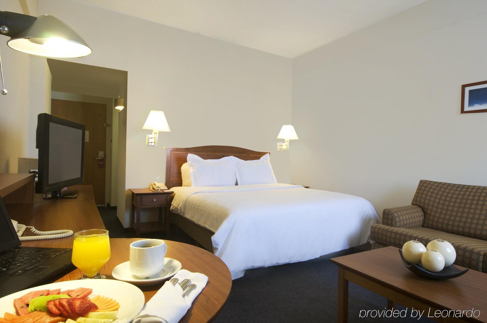 Fiesta Inn Cuautitlan Cuautitlán Izcalli Exteriör bild