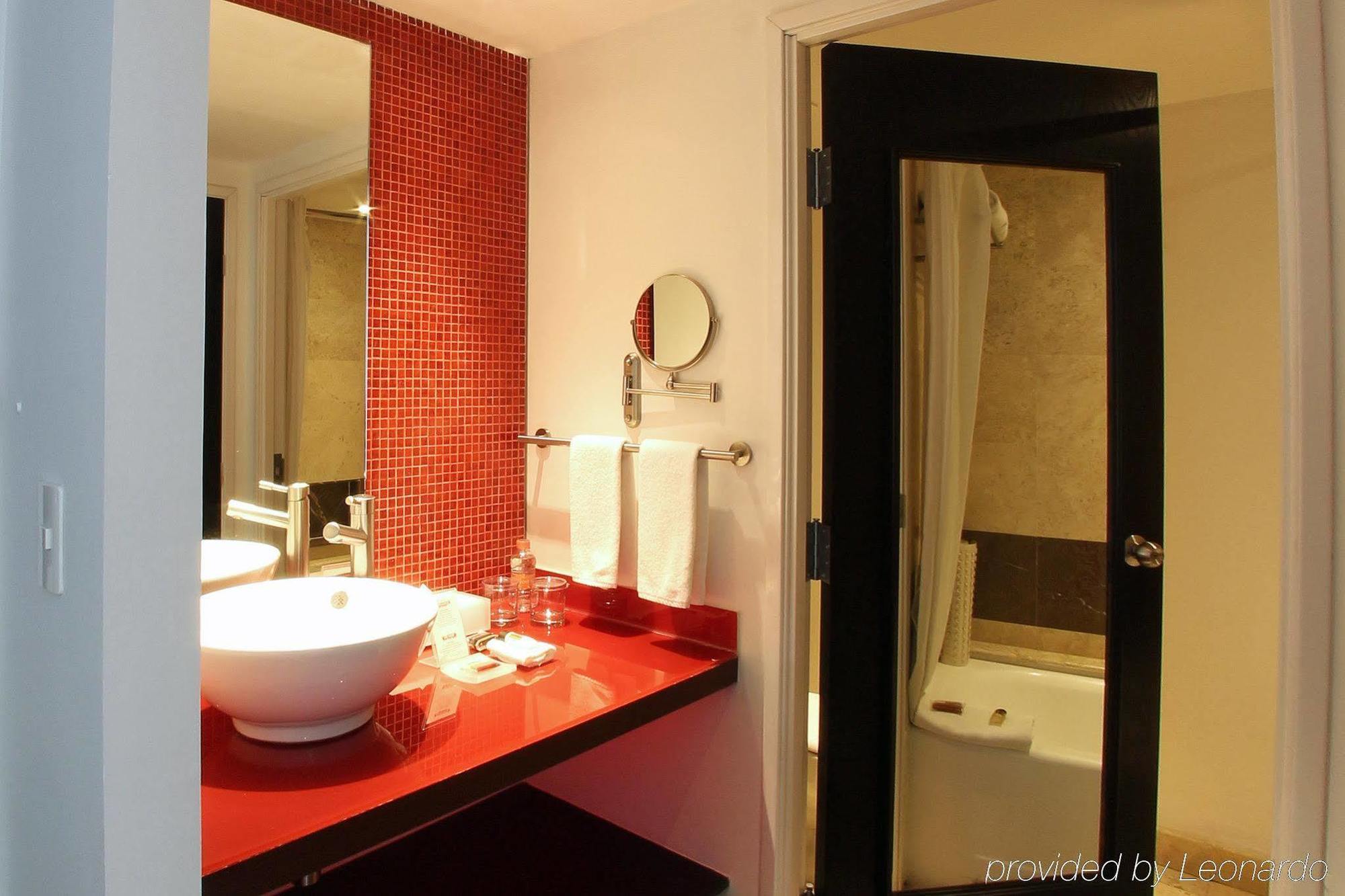 Fiesta Inn Cuautitlan Cuautitlán Izcalli Exteriör bild
